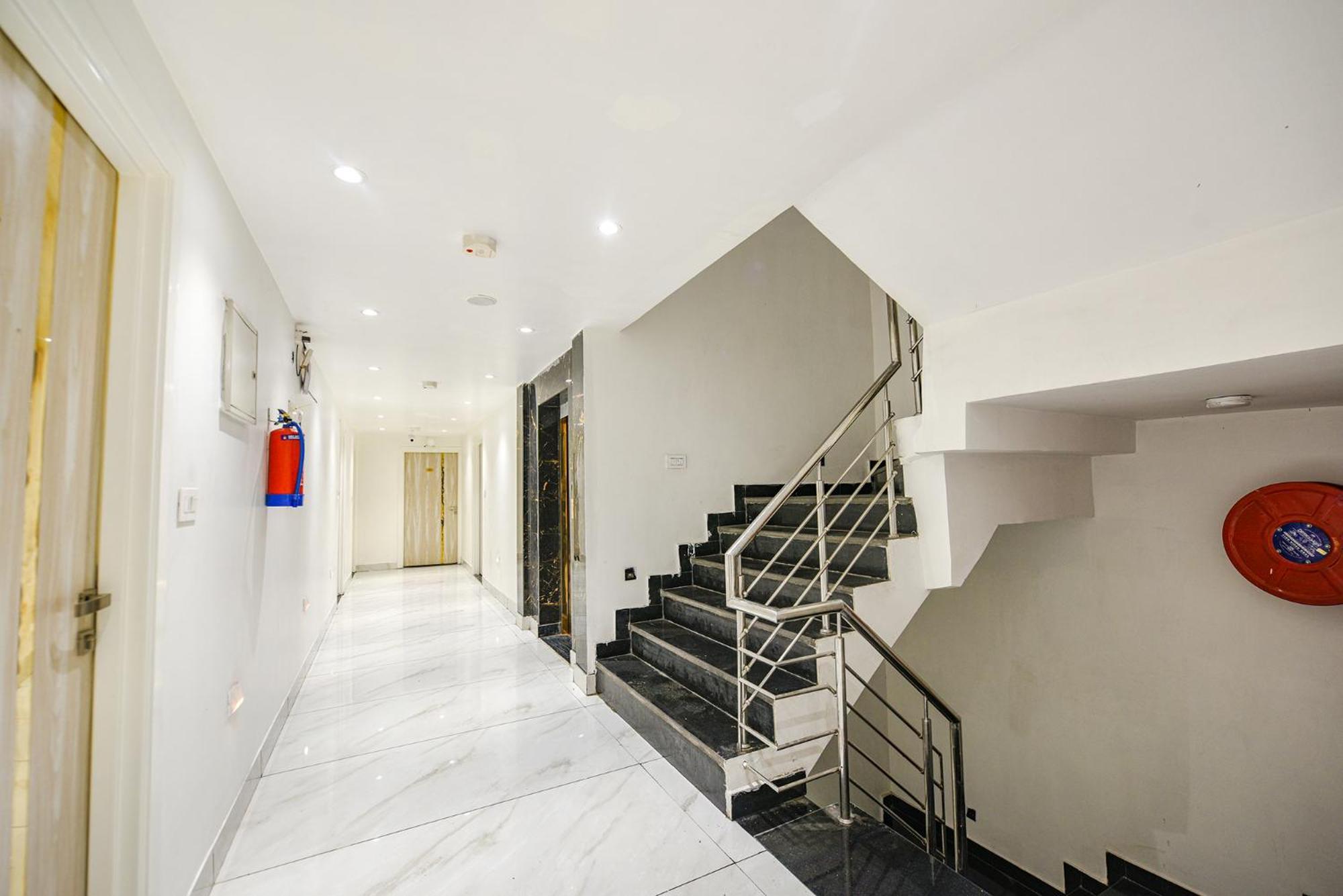 Fabhotel Luxury Inn Near Adarsh Nagar Metro Delhi  Luaran gambar
