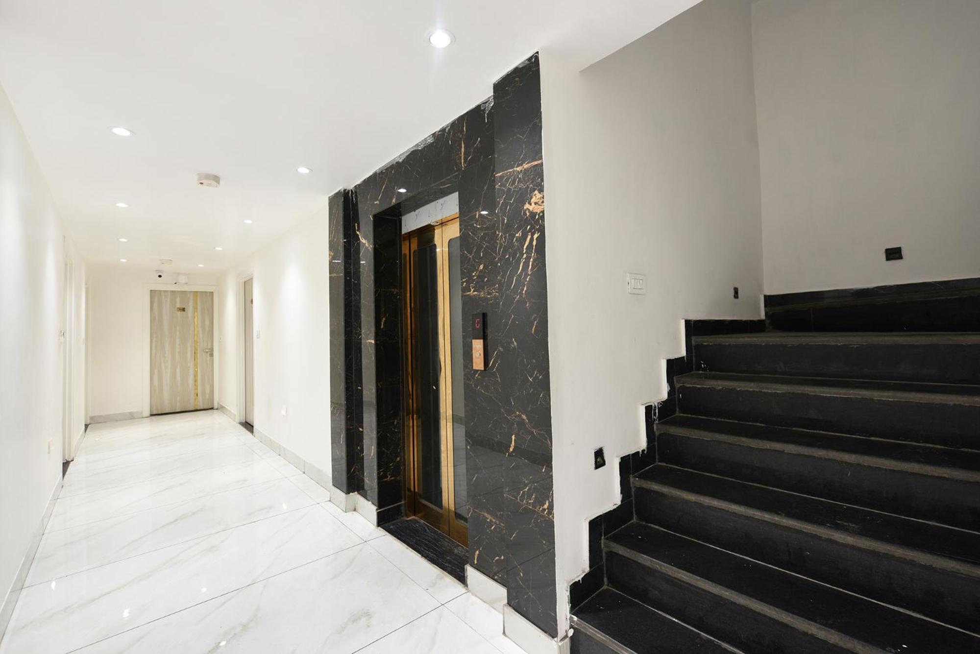 Fabhotel Luxury Inn Near Adarsh Nagar Metro Delhi  Luaran gambar