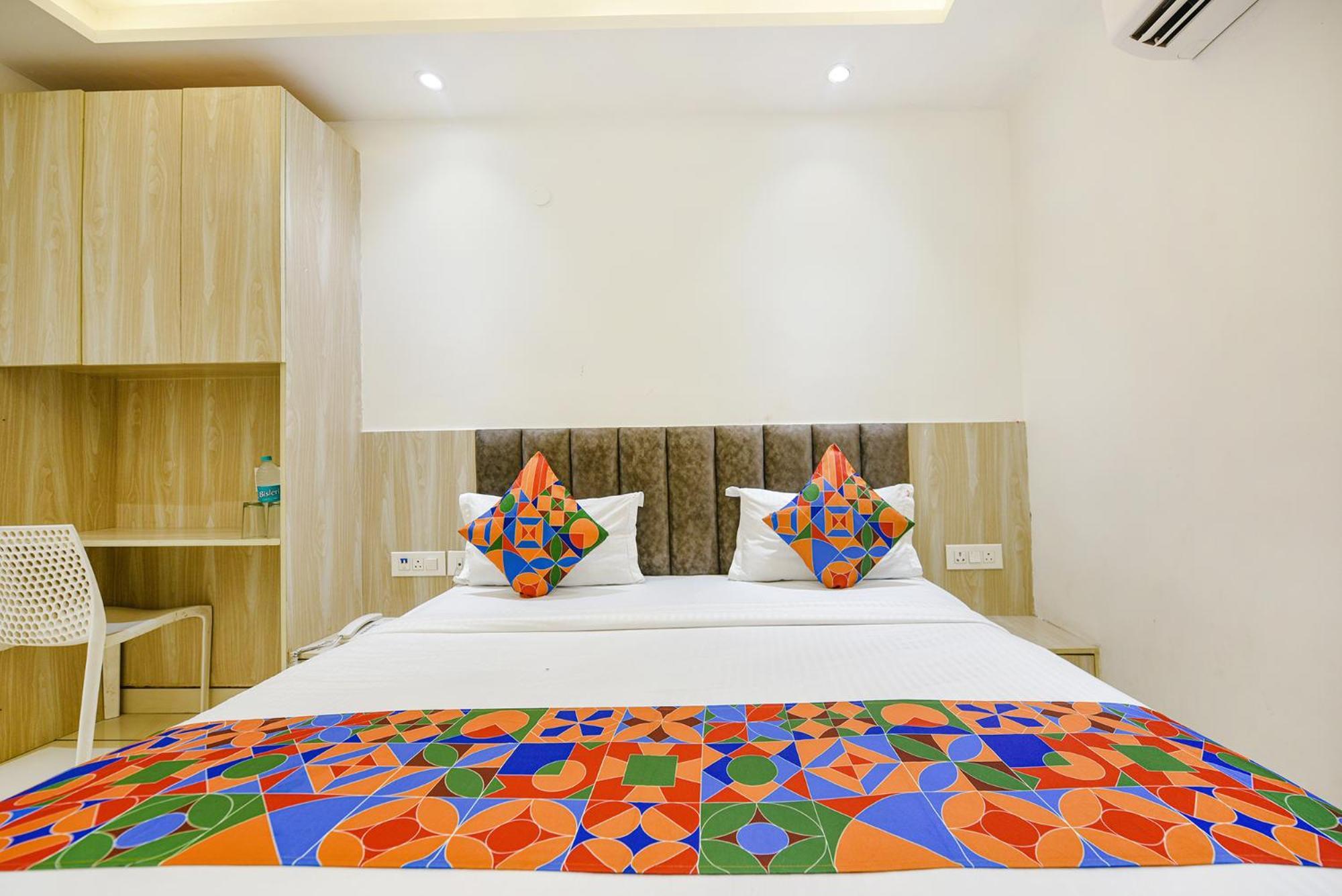 Fabhotel Luxury Inn Near Adarsh Nagar Metro Delhi  Luaran gambar